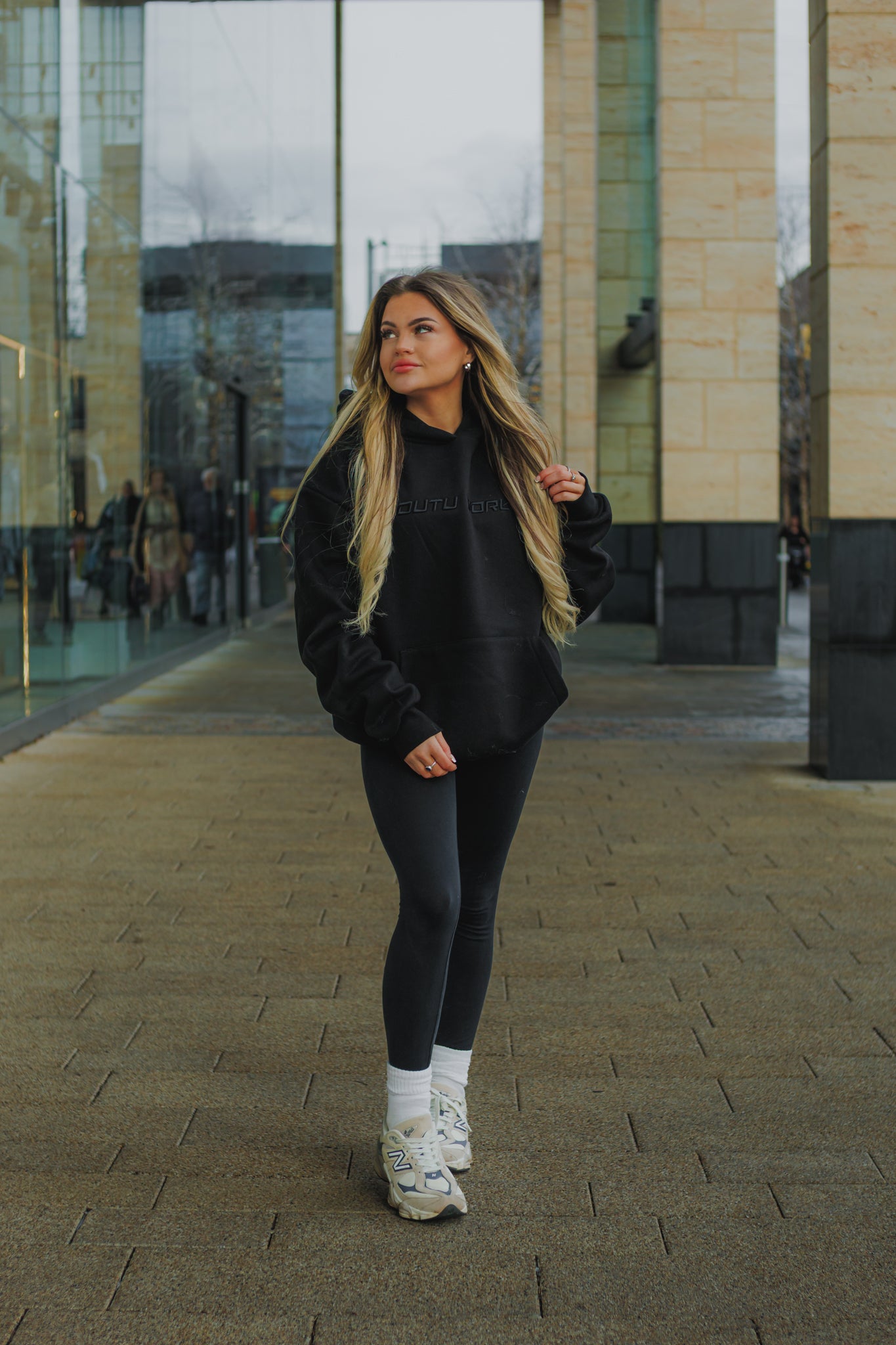 The Signature Hoodie - Black