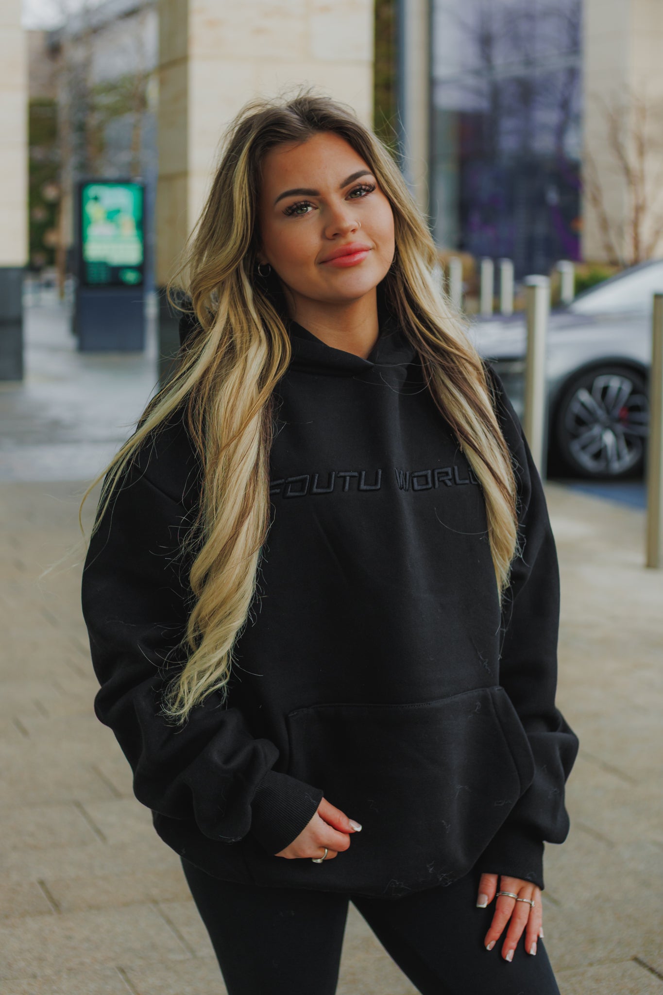 The Signature Hoodie - Black